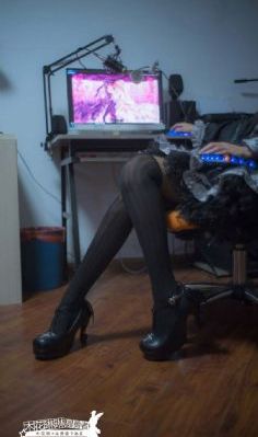 潜伏全集免费