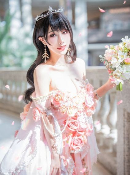 25岁的女高中