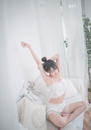 岳彩晶