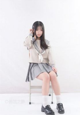 安琪拉翻白眼流眼泪流口水
